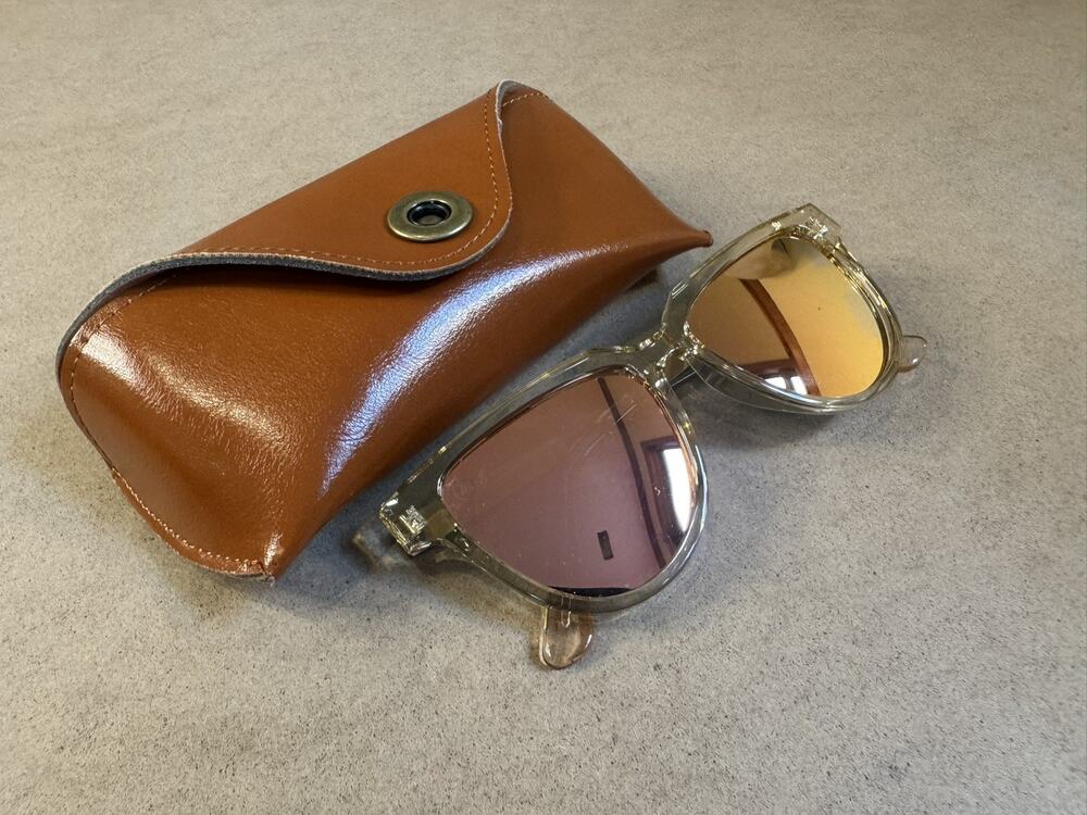Blenders Eyewear Mixtape Sundance Hit Sunglasses Polarized Champagne Mirror